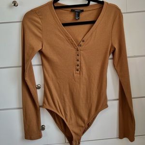 Forever 21 Ribbed Button up Bodysuit in a rustic brown color size S